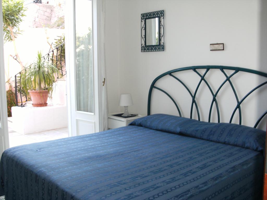 Villa Vista Mare Mela Липари Екстериор снимка