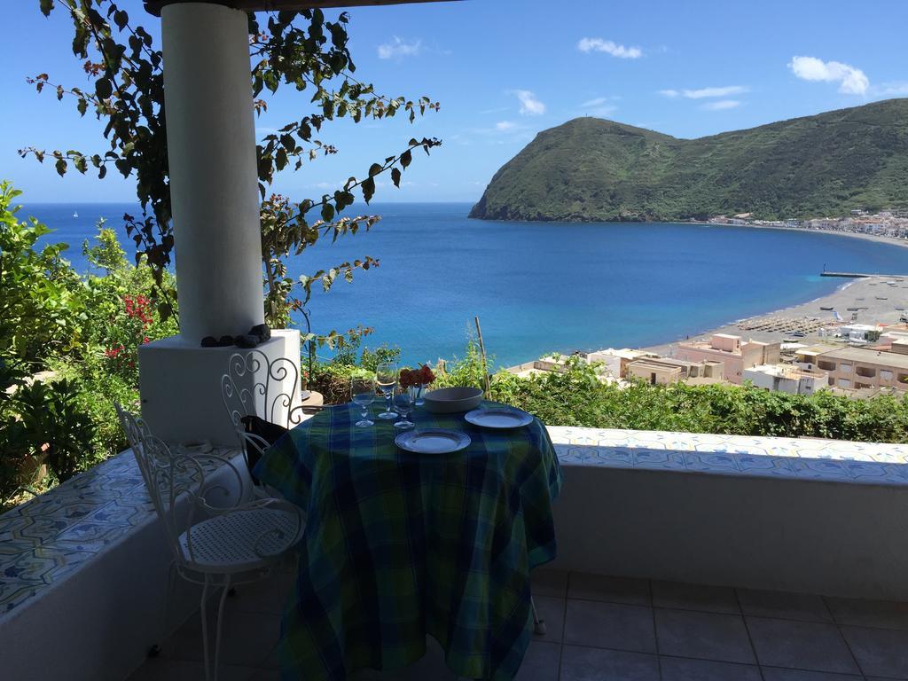 Villa Vista Mare Mela Липари Екстериор снимка