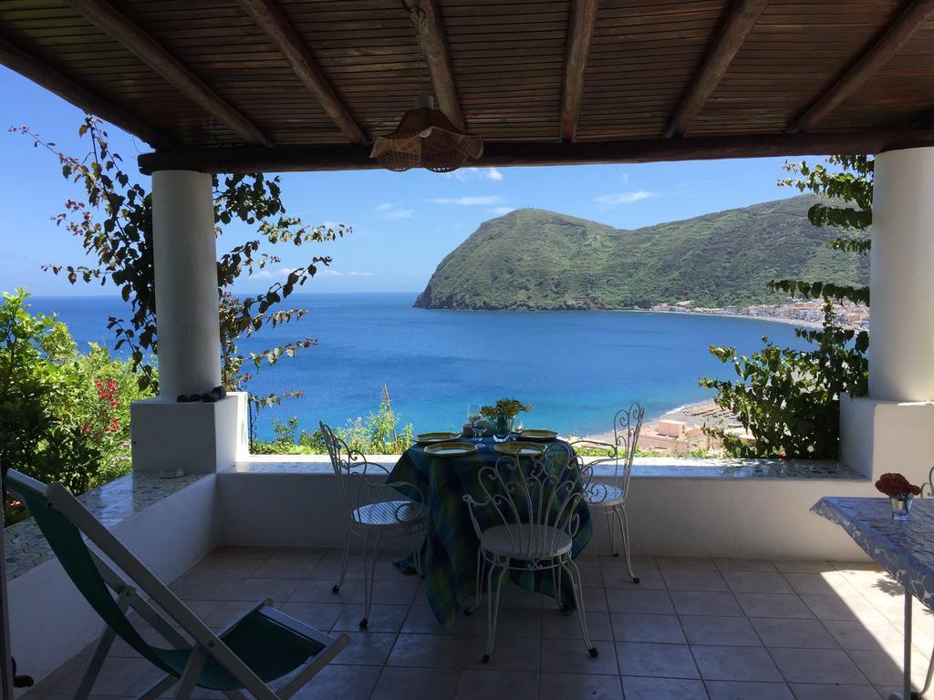 Villa Vista Mare Mela Липари Екстериор снимка