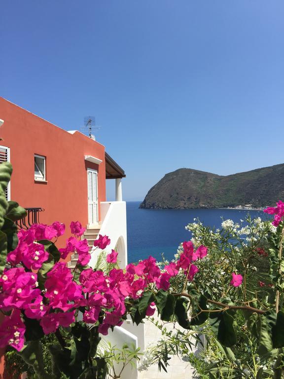 Villa Vista Mare Mela Липари Екстериор снимка