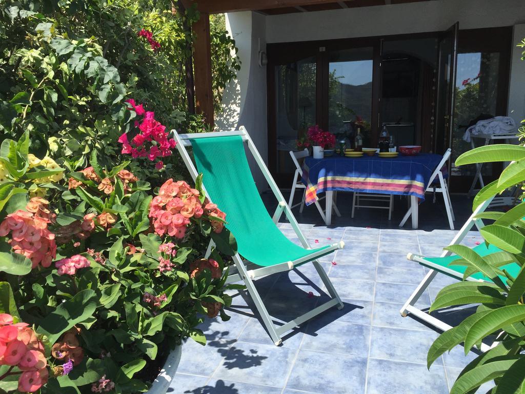 Villa Vista Mare Mela Липари Екстериор снимка