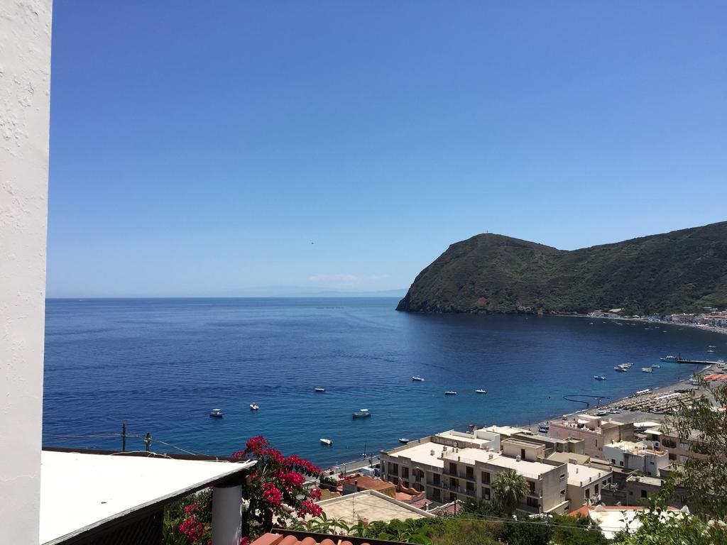 Villa Vista Mare Mela Липари Екстериор снимка