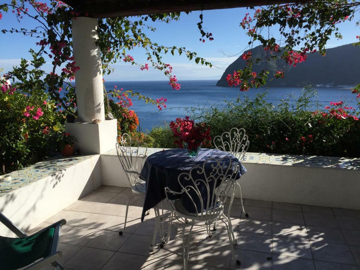 Villa Vista Mare Mela Липари Екстериор снимка