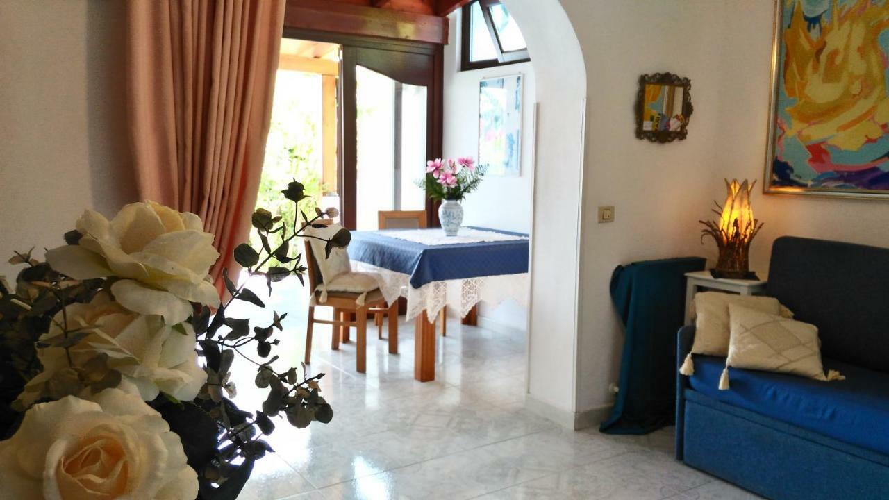 Villa Vista Mare Mela Липари Екстериор снимка