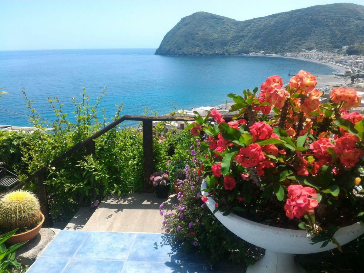 Villa Vista Mare Mela Липари Екстериор снимка